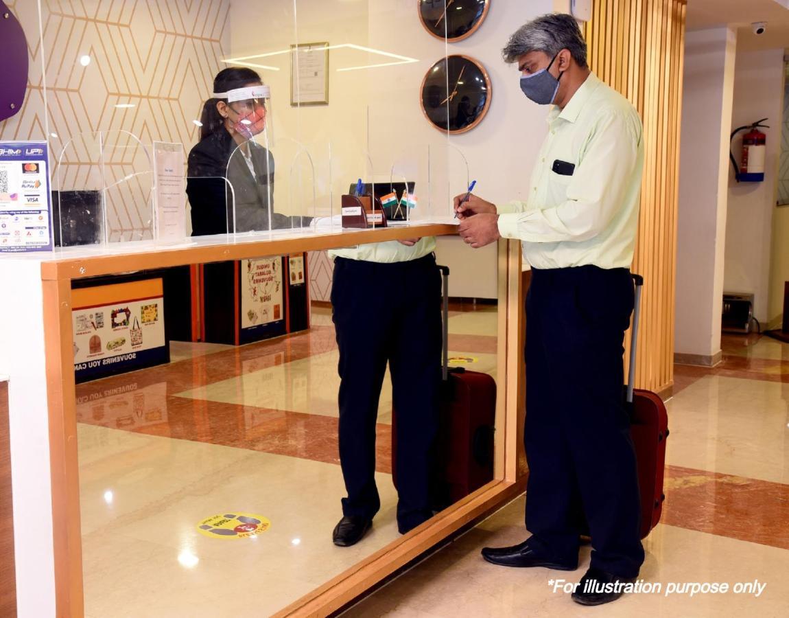 Super Oyo Hotel El Classics Srīnagar Dış mekan fotoğraf